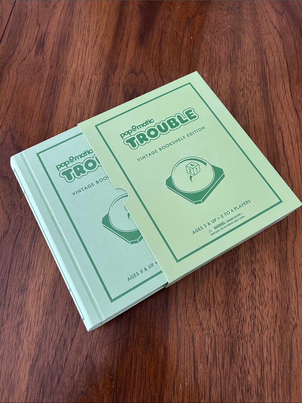 Hasbro Pop-O-Matic Trouble Vintage Bookshelf Edition - Light Green - Picture 10 of 13